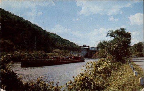 Barge canal little - canal, new